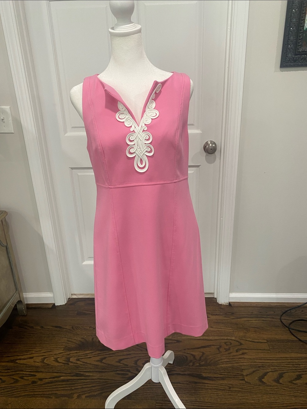 Lilly Pulitzer Hot Pink Dress with White Rosette Detail Size 4 Fully lined
